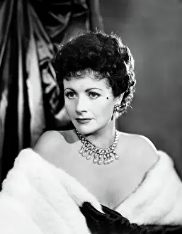 Statement Necklace Prints: HIGHLY DANGEROUS, Margaret Lockwood, 1950