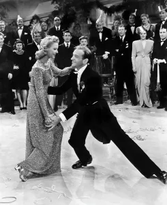Images Dated 28th December 2007: HOLIDAY INN, Marjorie Reynolds, Fred Astaire, 1942