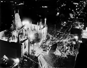 Crowd Prints: Hollywood's Grauman's Chinese