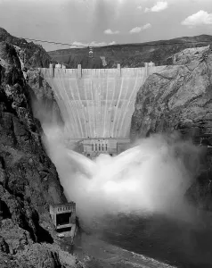 Images Dated 8th March 2007: Hoover Dam, 1939. Courtesy: CSU Archives/Everett Collection