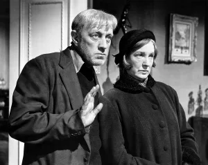 Alec Prints: THE HORSE'S MOUTH, from left, Alec Guinness, Kay Walsh, 1958