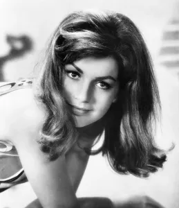 HOTEL, Catherine Spaak, 1967