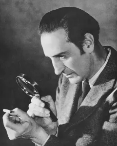 Magnifying Glass Prints: THE HOUND OF THE BASKERVILLES, Basil Rathbone as Sherlock Holmes