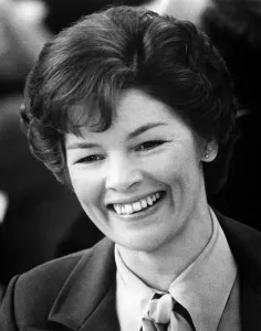 Subst Allow Prints: HOUSE CALLS, Glenda Jackson, 1978