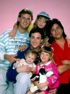 Mary Kate Prints: FULL HOUSE, clockwise from left: Ashley/Mary-Kate Olsen