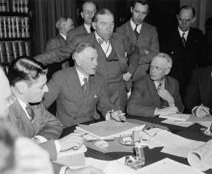 Lcgr1305 Prints: House and Senate conferees agree on final draft of neutrality bill