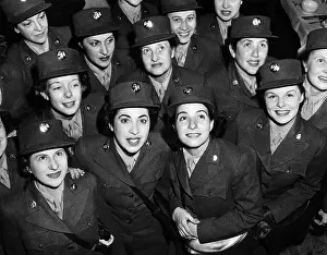Faces Prints: hundreds of women from the Women's Auxiliary Corps