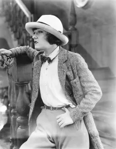HER HUSBAND'S TRADEMARK, Gloria Swanson, 1922