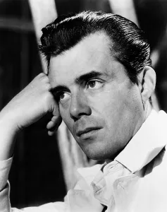 Images Dated 15th April 2015: I COULD GO ON SINGING, Dirk Bogarde, 1963