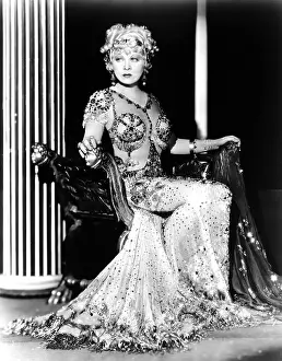 Movpor13 Prints: I'M NO ANGEL, Mae West (in a costume by Travis Banton), 1933