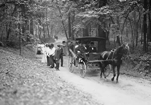 1908 Prints: Invited guests on way to Roosevelt House
