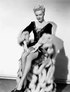 Images Dated 12th June 2014: IRISH EYES ARE SMILING, June Haver