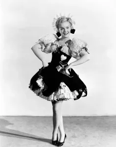 Images Dated 12th June 2014: IRISH EYES ARE SMILING, June Haver