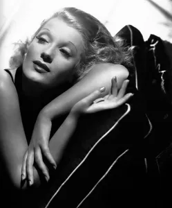 Thin Eyebrows Prints: Isa Miranda, late 1930s