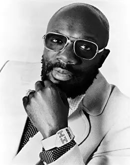 Sunglasses Prints: Isaac Hayes, 1976. Courtesy: CSU Archives / Everett Collection