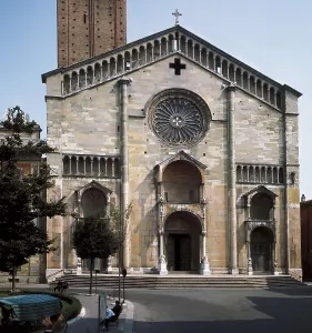 Sunlighteurope Prints: ITALY. EMILIA-ROMAGNA. PIACENZA