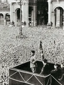 Italy. Speech of Benito Mussolini at the Duomo Square in Milan (1st November 1936). AISA/Everett Collection**US SALES ONLY**