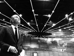 Images Dated 6th March 2007: Jack Kent Cooke in the Forum sports arena he built for the Los Angeles Lakers and the Los Angeles Kings