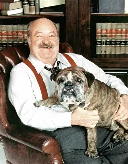 William Prints: JAKE AND THE FATMAN, (from left): William Conrad with bulldog, 1987-92