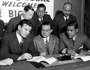 Louis Prints: James Braddock and Joe Louis sign contract for upcoming fight