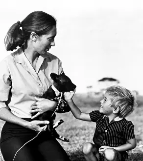 Images Dated 25th March 2007: Jane Goodall and her son, Grub. ca 1976. Courtesy: CSU Archives/Everett Collection