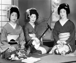 Geisha Prints: Japanese women, undated.. Courtesy: CSU Archives / Everett Collection