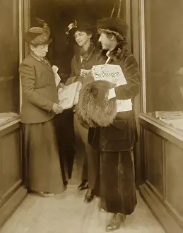 Rankin Prints: Jeanette Rankin, with hat, fur muff