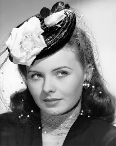 Straw Hat Prints: Jeanne Crain, ca. mid-1940s