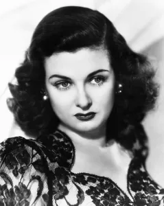 Joan Bennet, mid 1940s