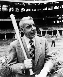 Plaid Jacket Prints: Joe DiMaggio, ca.1970s. Courtesy: CSU Archives/Everett Collection