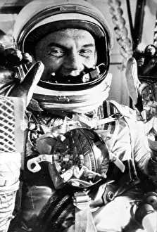 Space Suit Prints: JOHN GLENN, 1962. Courtesy: CSU Archives / Everett Collection