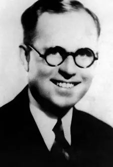 Images Dated 30th March 2007: Joseph Kennedy, ca. 1933. Courtesy: CSU Archives/Everett Collection