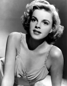Judy Prints: Judy Garland in the early 1940s