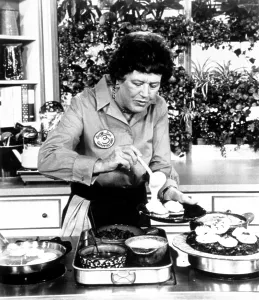 Julia Prints: JULIA CHILD AND COMPANY, Julia Child, 1978-79. Courtesy: CSU Archives / Everett Collection