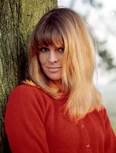 Cardigan Prints: Julie Christie on the set of FAR FROM THE MADDING CROWD, 1967