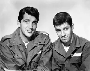 Images Dated 1st March 2011: JUMPING JACKS, l-r: Dean Martin, Jerry Lewis, 1952