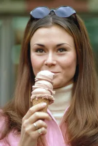 Jackson Prints: Kate Jackson, 1972