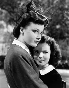 Images Dated 17th October 2013: KATHLEEN, from left, Laraine Day, Shirley Temple, 1941