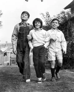 Badham Prints: TO KILL A MOCKINGBIRD, Philip Alford, Mary Badham, John Megna in between scenes, 1962