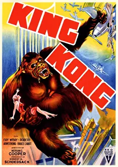 Giant Prints: KING KONG, King Kong holding Fay Wray atop the Empire State Building on Spanish poster art