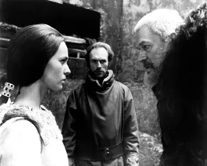 Images Dated 7th March 2007: KING LEAR, Anna-Lise Gabold (left), Paul Scofield (right), 1971