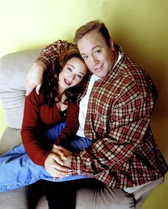 August Prints: THE KING OF QUEENS, Leah Remini, Kevin James, 1998-2007