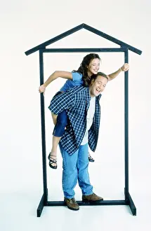 Kevin Prints: THE KING OF QUEENS, from left: Leah Remini, Kevin James, (1998), 1998-2007
