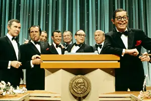 Burns Prints: KRAFT MUSIC HALL, from left: Johnny Carson