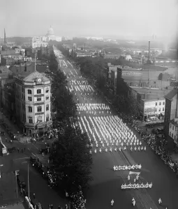 Signs Prints: Ku Klux Klan parade on Pennsylvania Avenue extends back to the Capitol in Washington