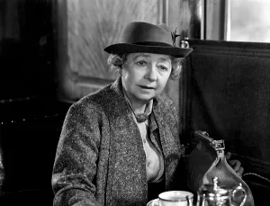 Images Dated 19th December 2007: THE LADY VANISHES, Dame May Whitty, 1938
