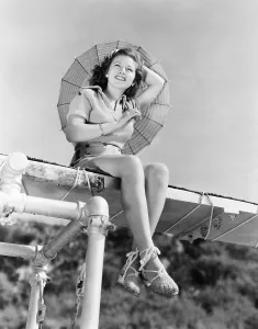 Parasol Prints: Lana Turner, 1937