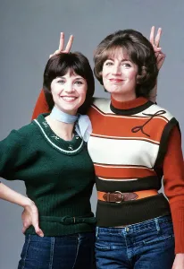 Smile Prints: LAVERNE AND SHIRLEY, Cindy Williams, Penny Marshall, 1976-1983