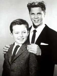 Tony Prints: LEAVE IT TO BEAVER, from left, Jerry Mathers, Tony Dow, 1957-63