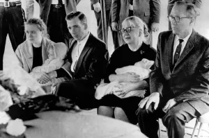 Louis Prints: Lee Harvey Oswald's funeral: Marina Oswald